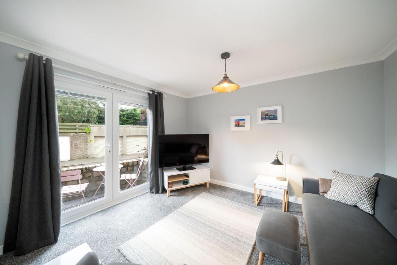 Church Court Broughty Ferry Esterno foto